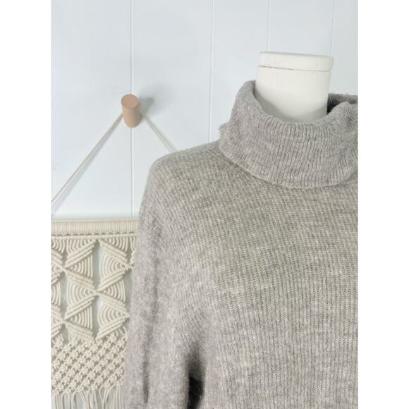 Banana Republic Gray Wool Turtleneck Sweater Womens Large - Picture 3 of 8